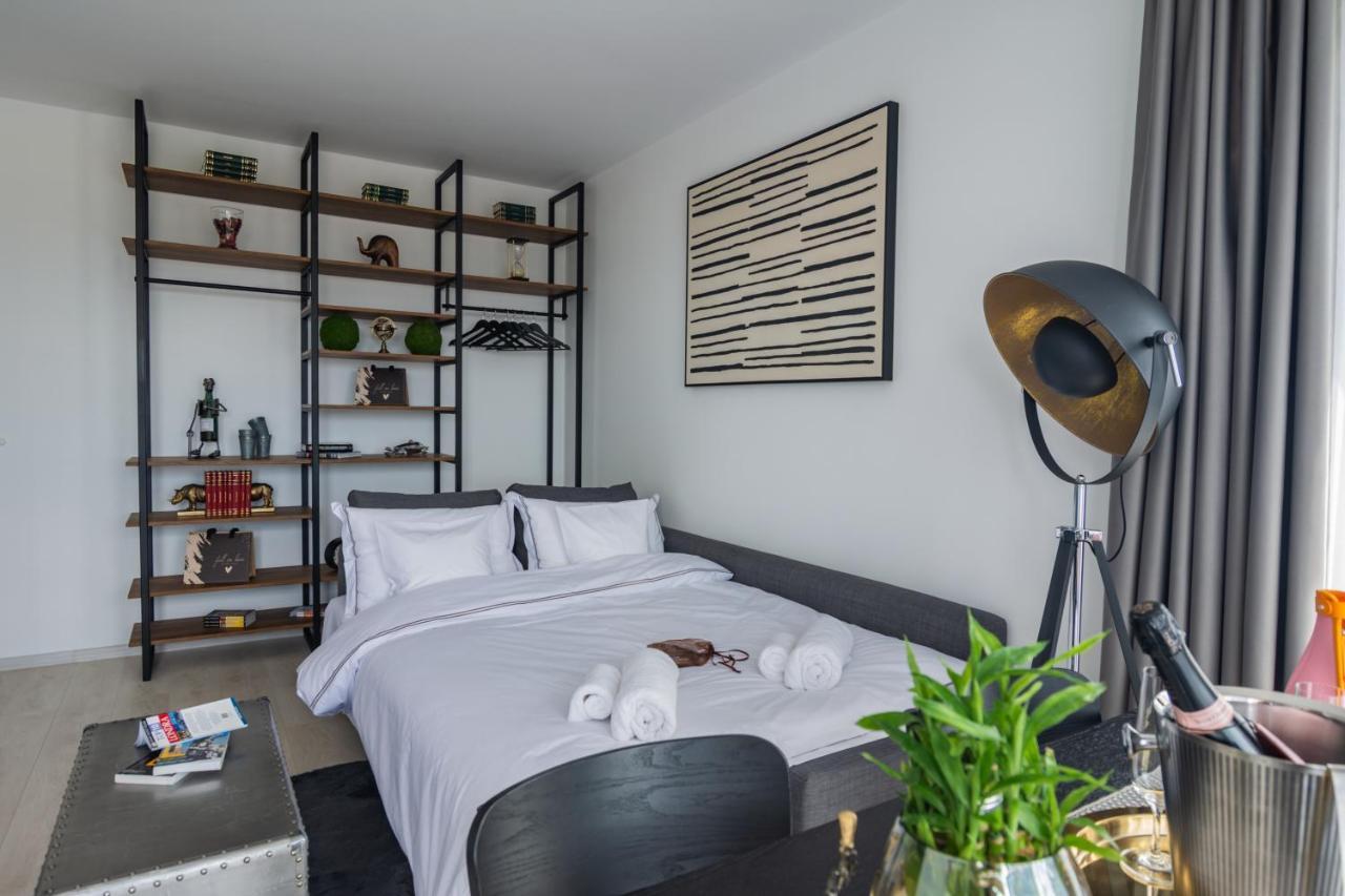 Amazing Condo In Brasov By Valentino - Free Garage Parking Exterior foto