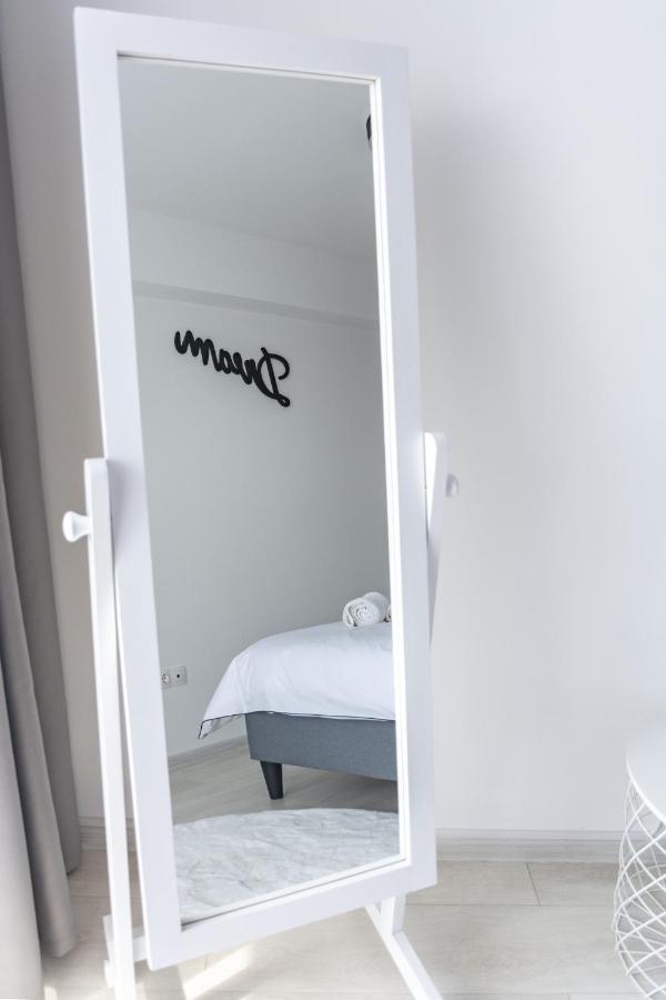 Amazing Condo In Brasov By Valentino - Free Garage Parking Exterior foto